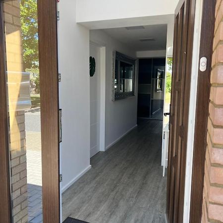 Studio In Private House Near Central Milton Keynes Exterior foto