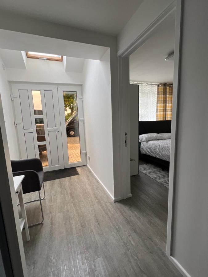 Studio In Private House Near Central Milton Keynes Exterior foto